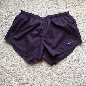 Nike Modern Tempo 3" Printed Running • Size Medium